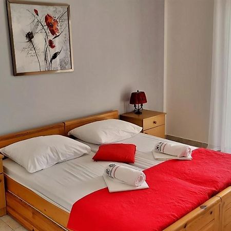 Apartments Mandalinic Omiš Kültér fotó