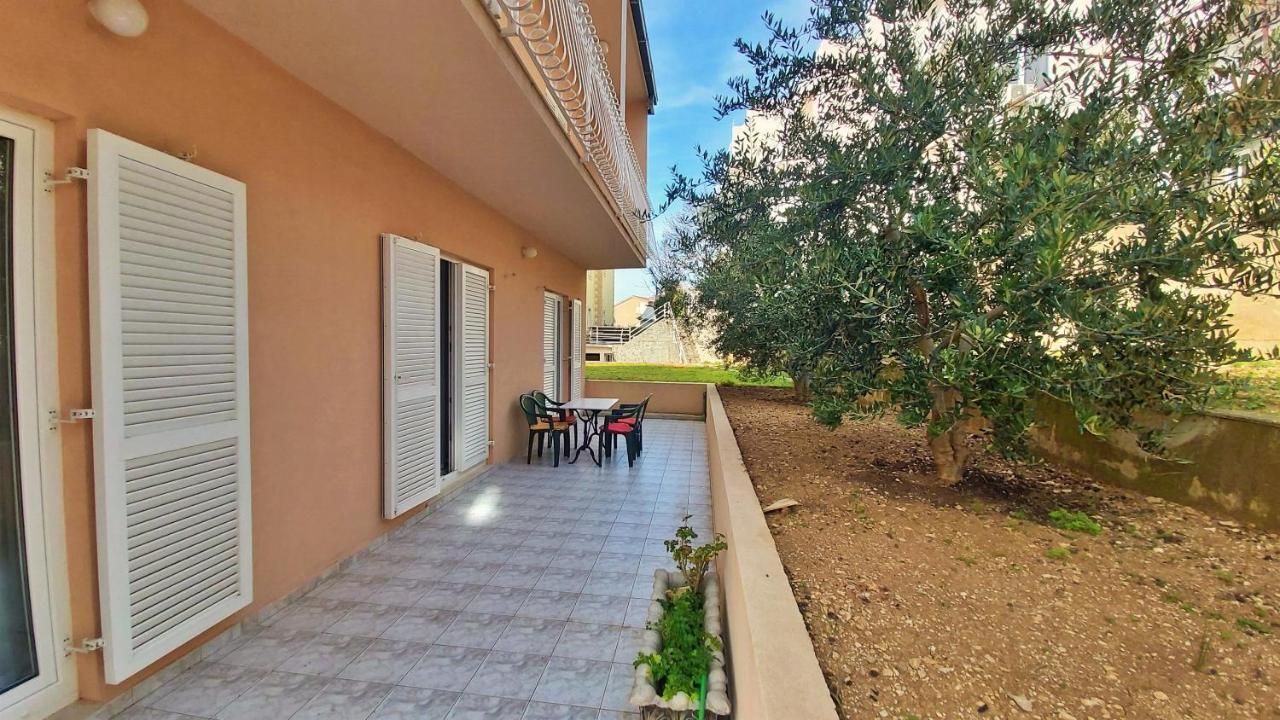 Apartments Mandalinic Omiš Kültér fotó
