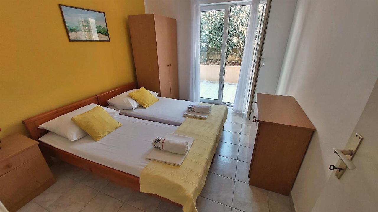 Apartments Mandalinic Omiš Kültér fotó