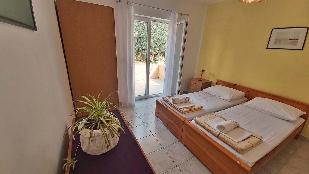 Apartments Mandalinic Omiš Kültér fotó