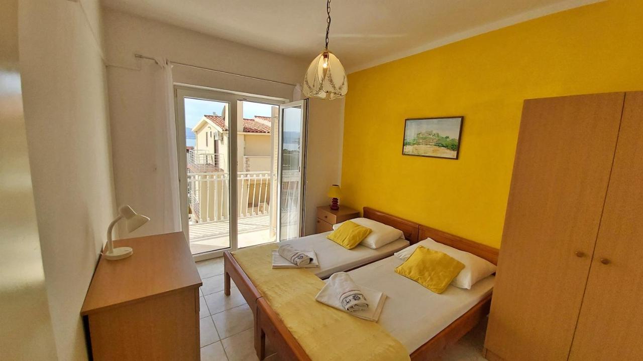Apartments Mandalinic Omiš Kültér fotó