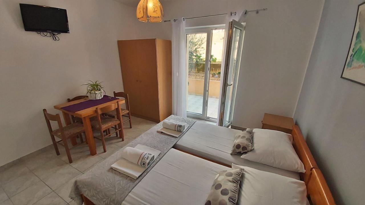 Apartments Mandalinic Omiš Kültér fotó