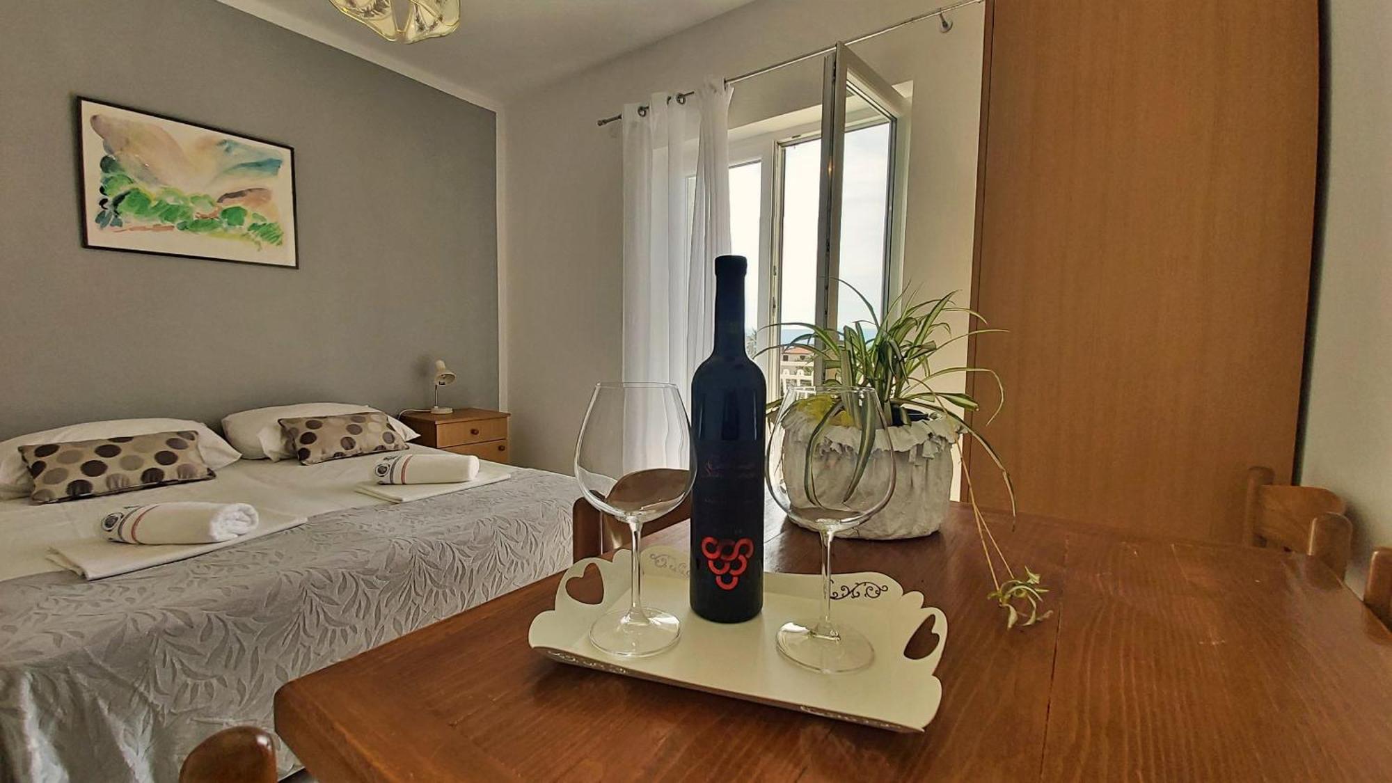 Apartments Mandalinic Omiš Kültér fotó