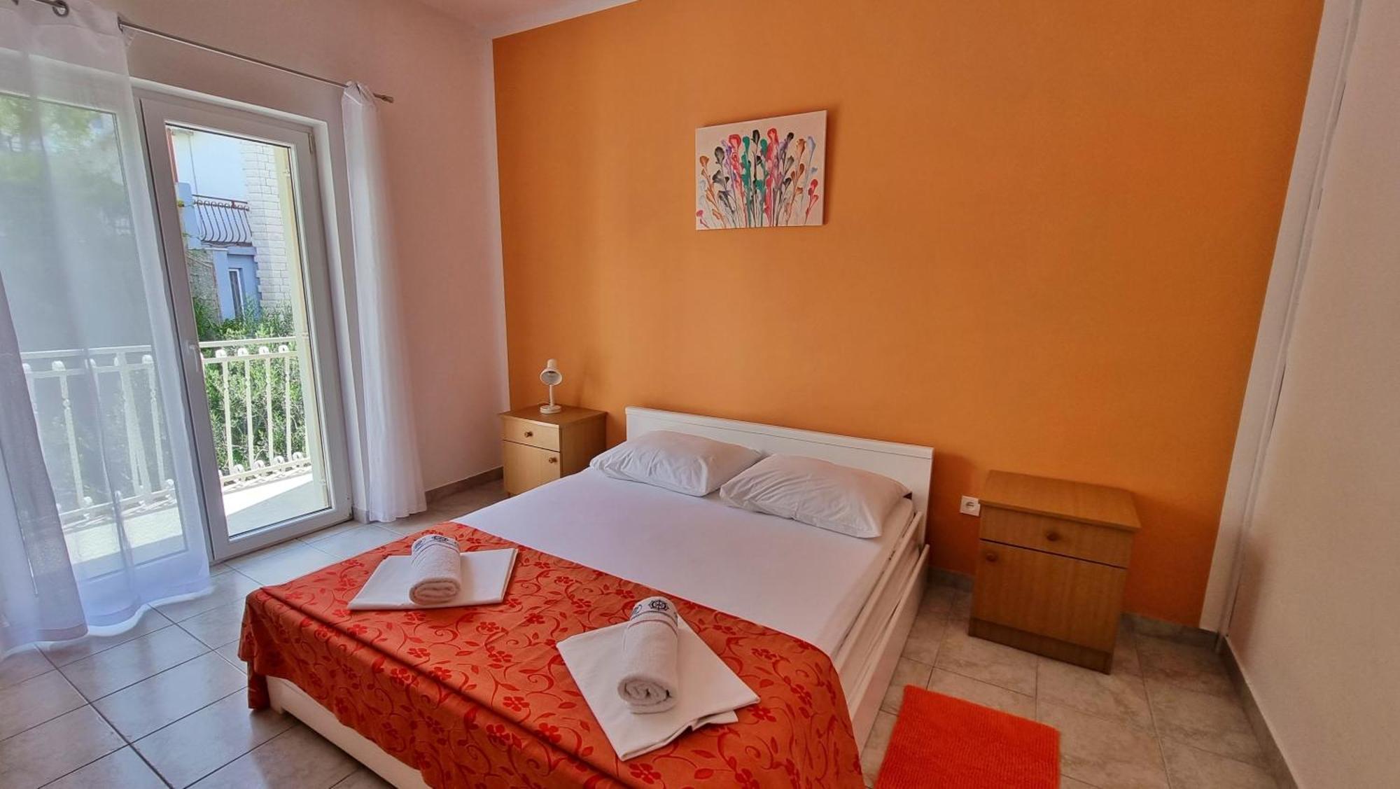Apartments Mandalinic Omiš Kültér fotó